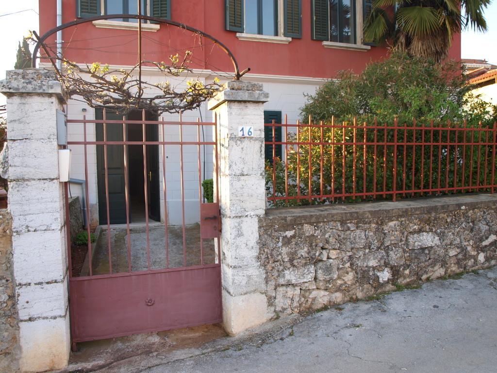 Rovinj'S Flowers Apartments Exteriör bild
