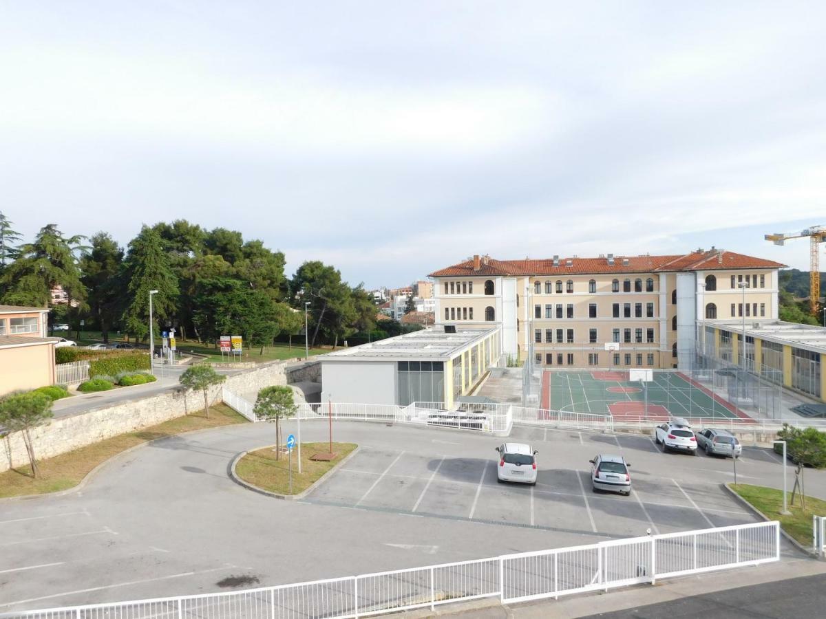 Rovinj'S Flowers Apartments Exteriör bild